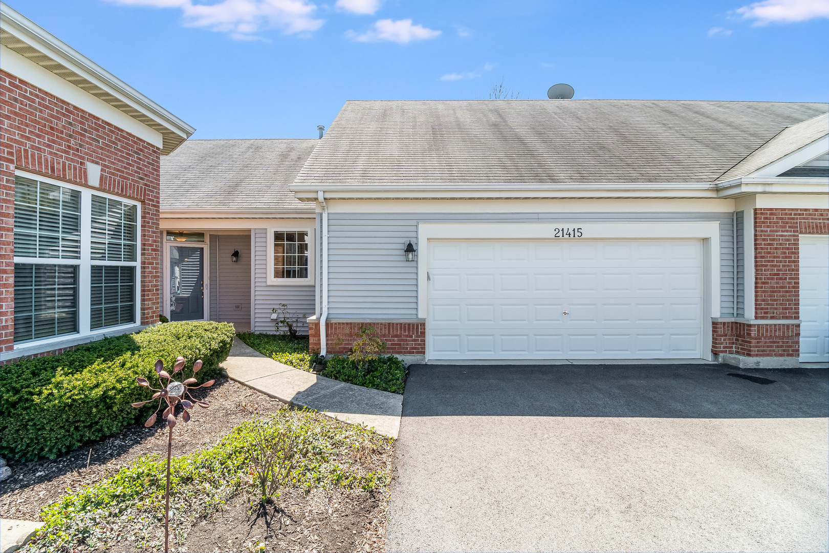 Property Photo:  21415 Papoose Lake Drive  IL 60403 