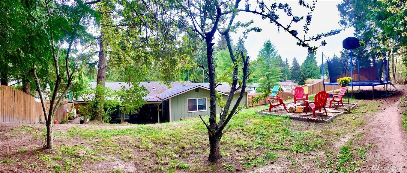 Property Photo:  348 NE Holly Leaf Lane  WA 98311 