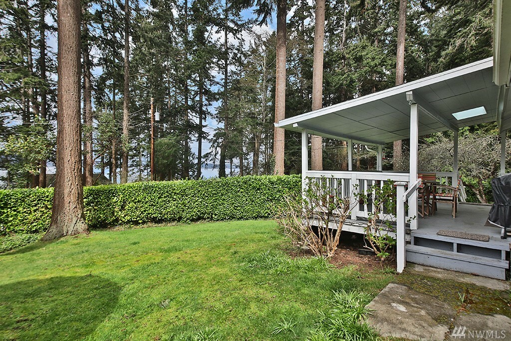 Property Photo:  4041 Beach Dr  WA 98249 