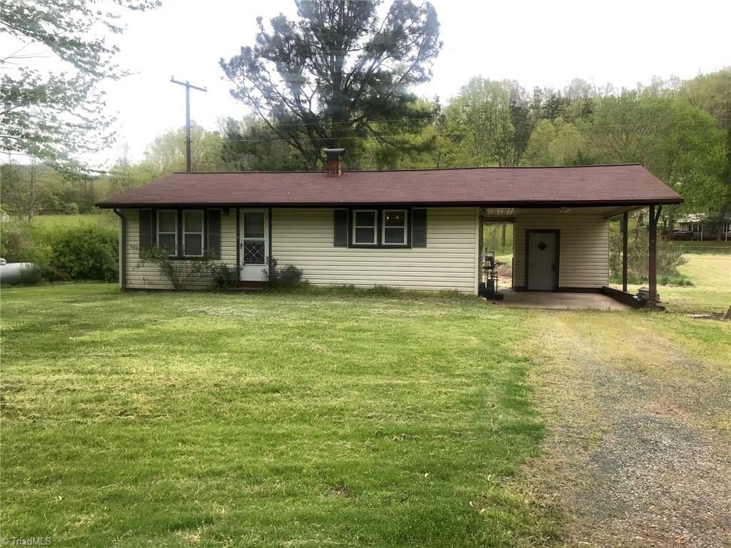 Property Photo:  219 Sawmill Road  NC 28649 