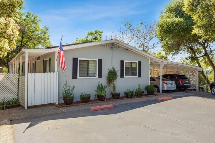 5100 5110 Moody Road  Somerset CA 95684 photo