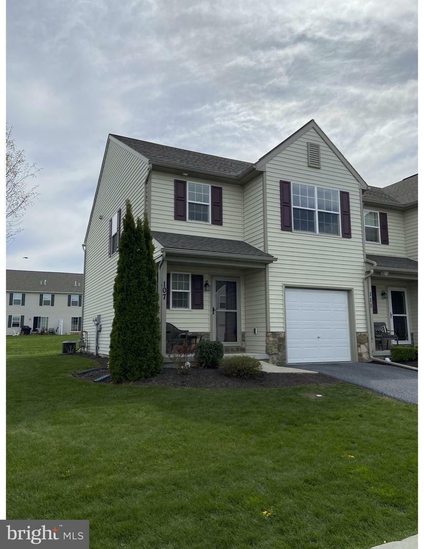 Property Photo: 107 N Village Circle PA 17078