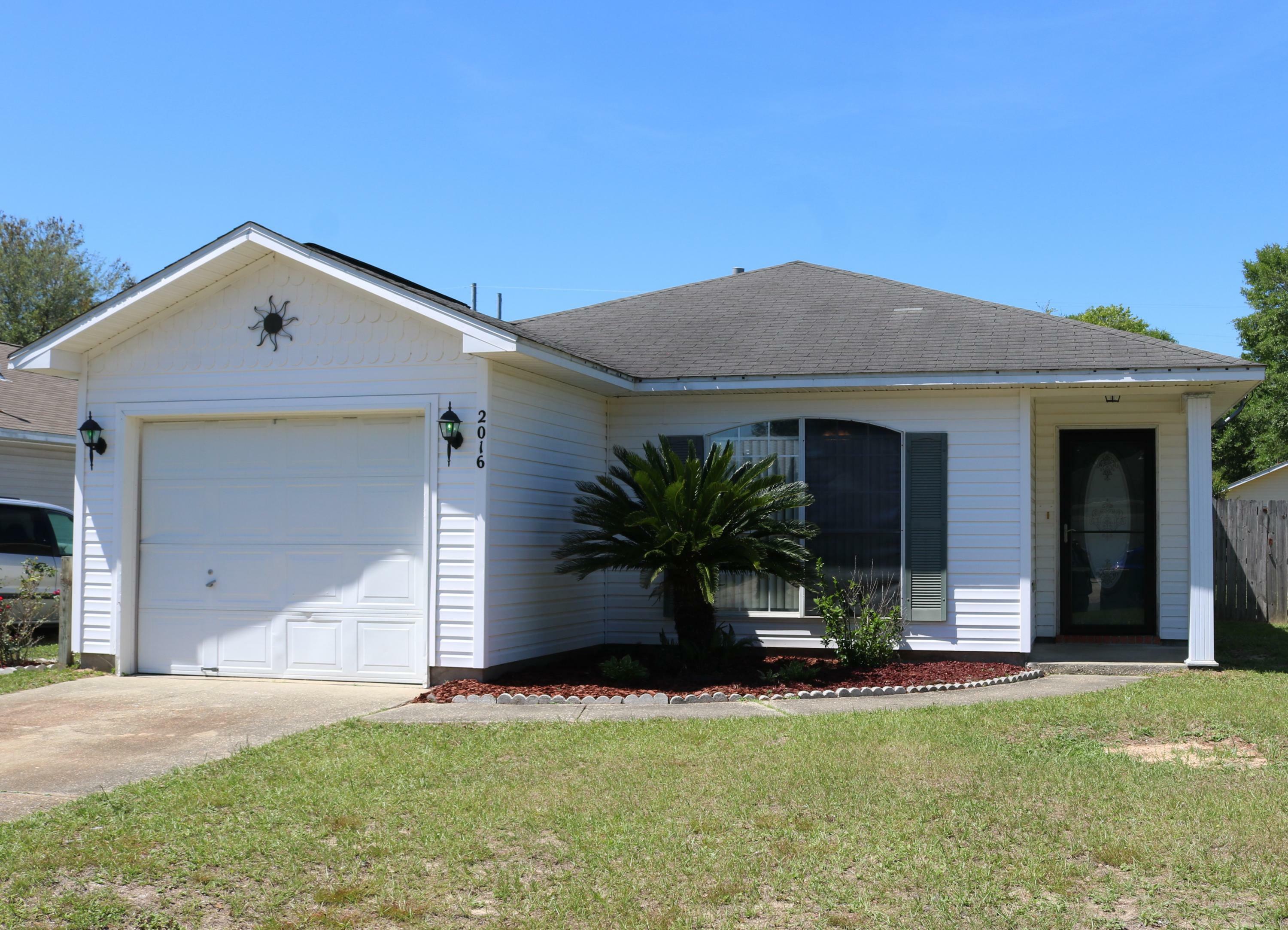 Property Photo:  2016 Sequoia Circle  FL 32526 