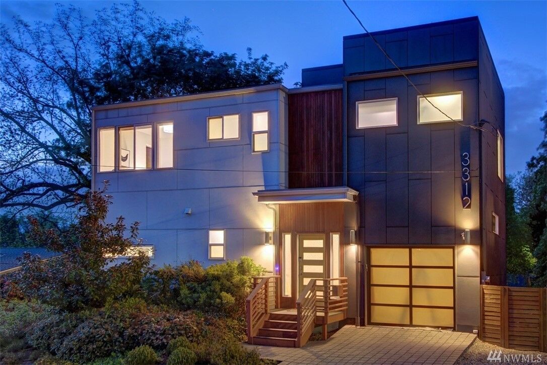 Property Photo: 3312 E Howell Street WA 98122