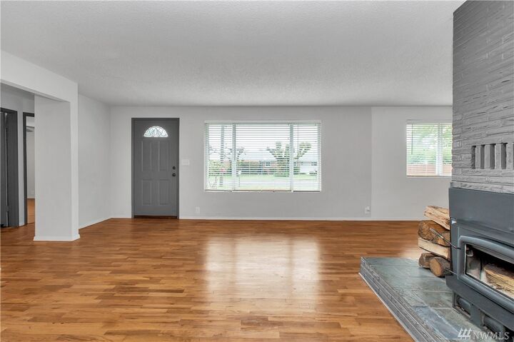 Property Photo:  1409  Belmont Avenue  WA 98531 