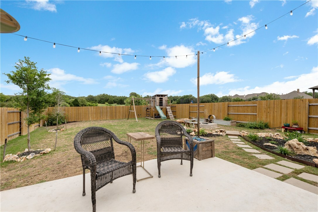 Property Photo:  612 Crown Anchor Bend  TX 78633 