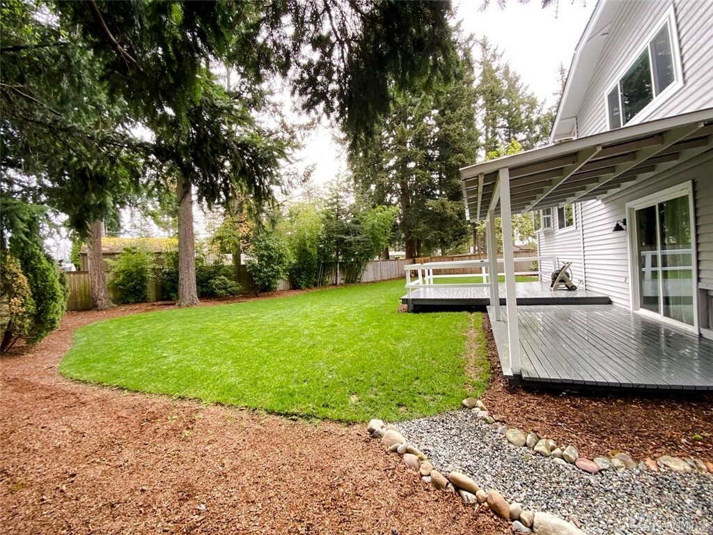 Property Photo:  26502 168th Place SE  WA 98042 