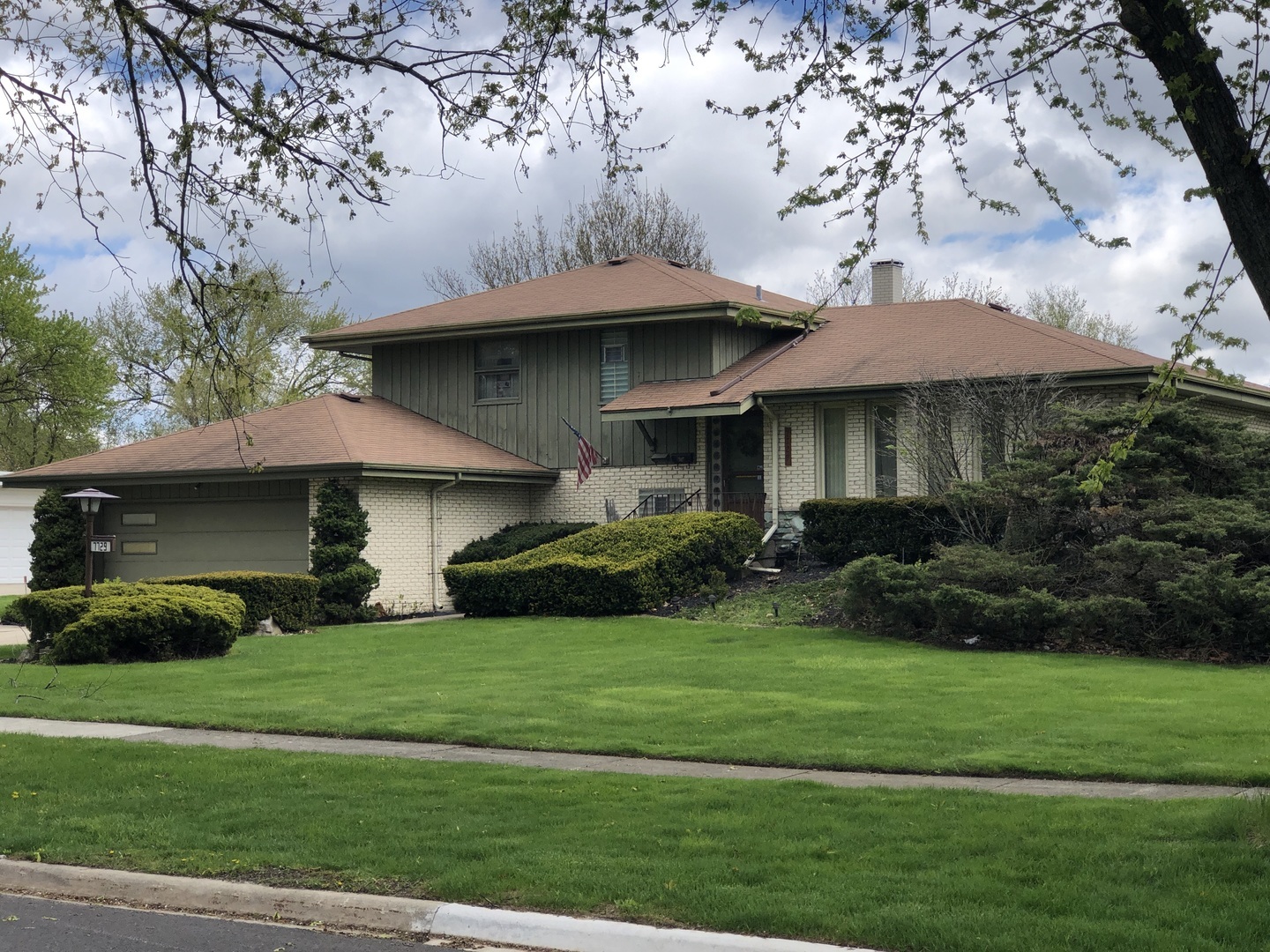 7729 Williams Street  Darien IL 60561 photo