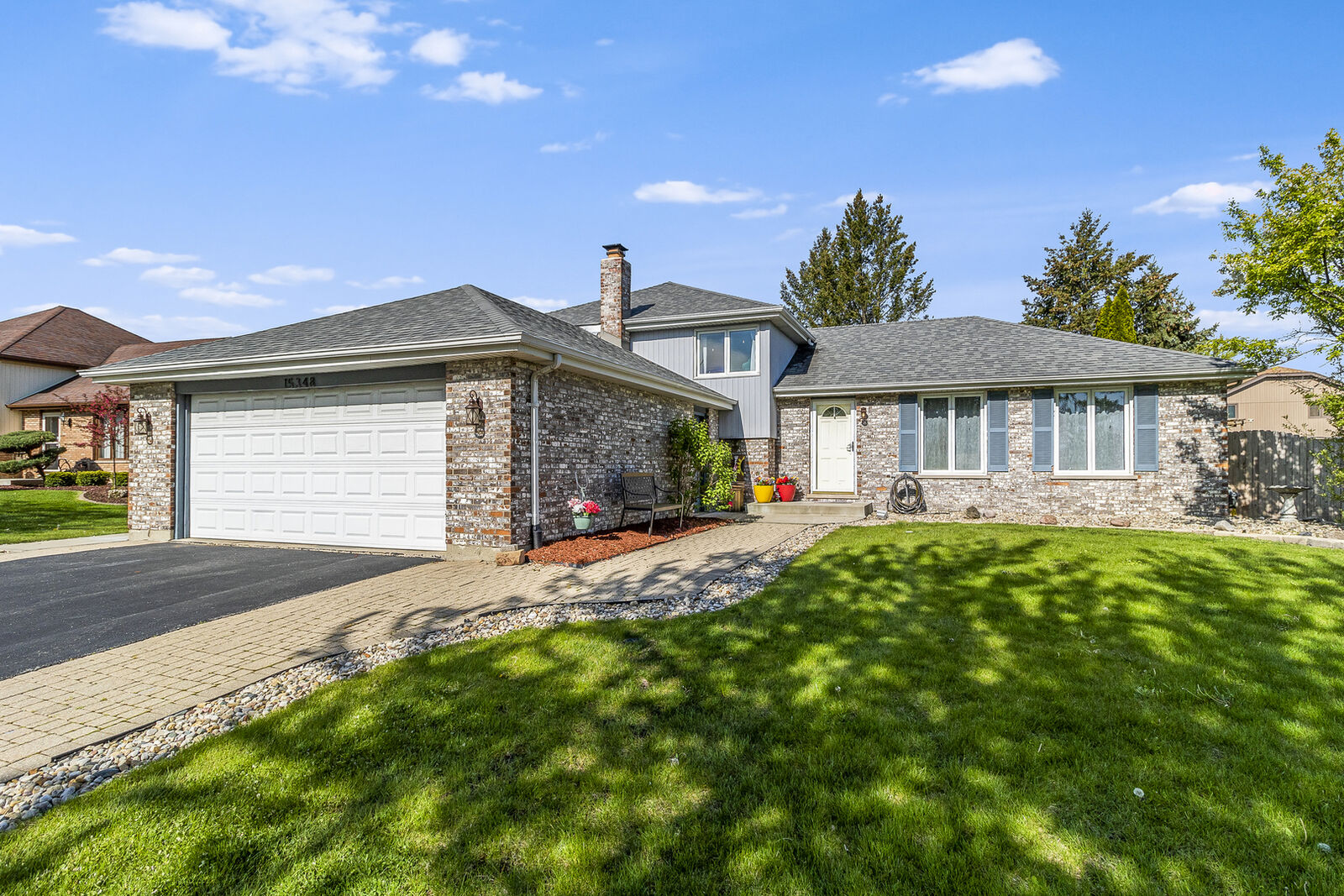 Property Photo: 15348 Regent Drive IL 60462