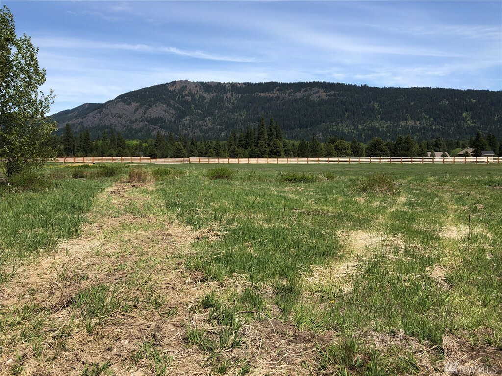 Property Photo:  1631 Old Cedars Rd 14B  WA 98922 