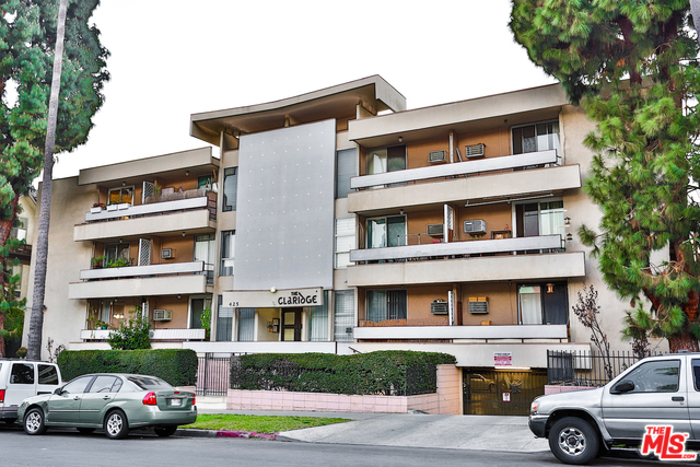 Property Photo: 425 S Kenmore Ave 107 CA 90020