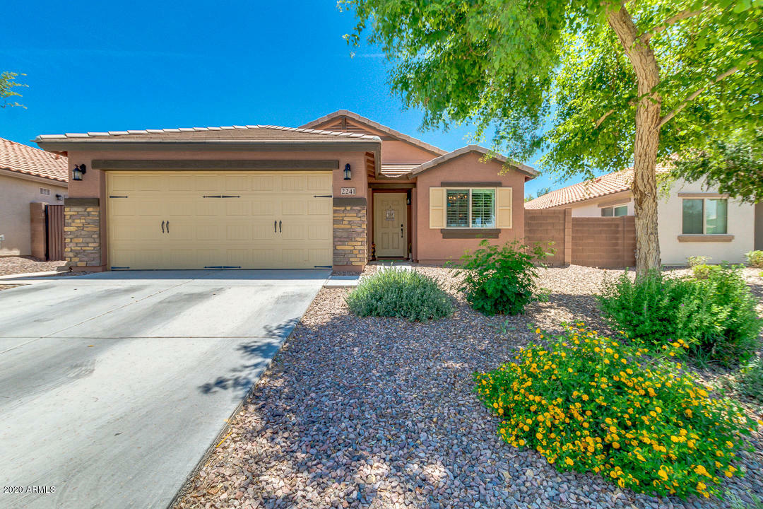 Property Photo:  2241 E Stacey Road  AZ 85298 