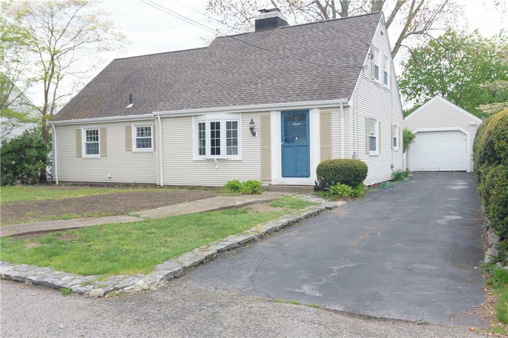 Property Photo:  7 Elm Ct  RI 02916 