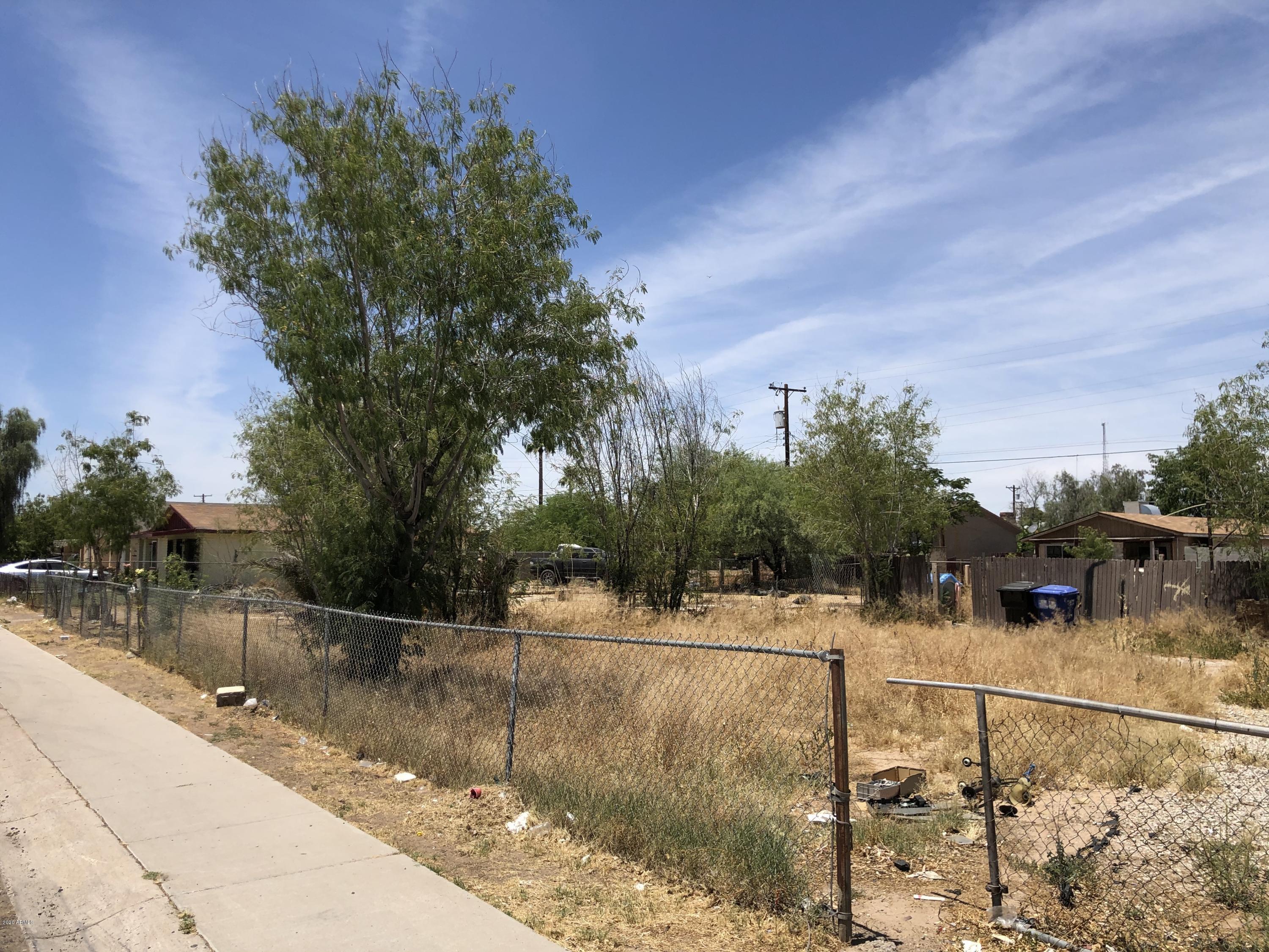 Property Photo: 11140 W Mohave Street 9 AZ 85323