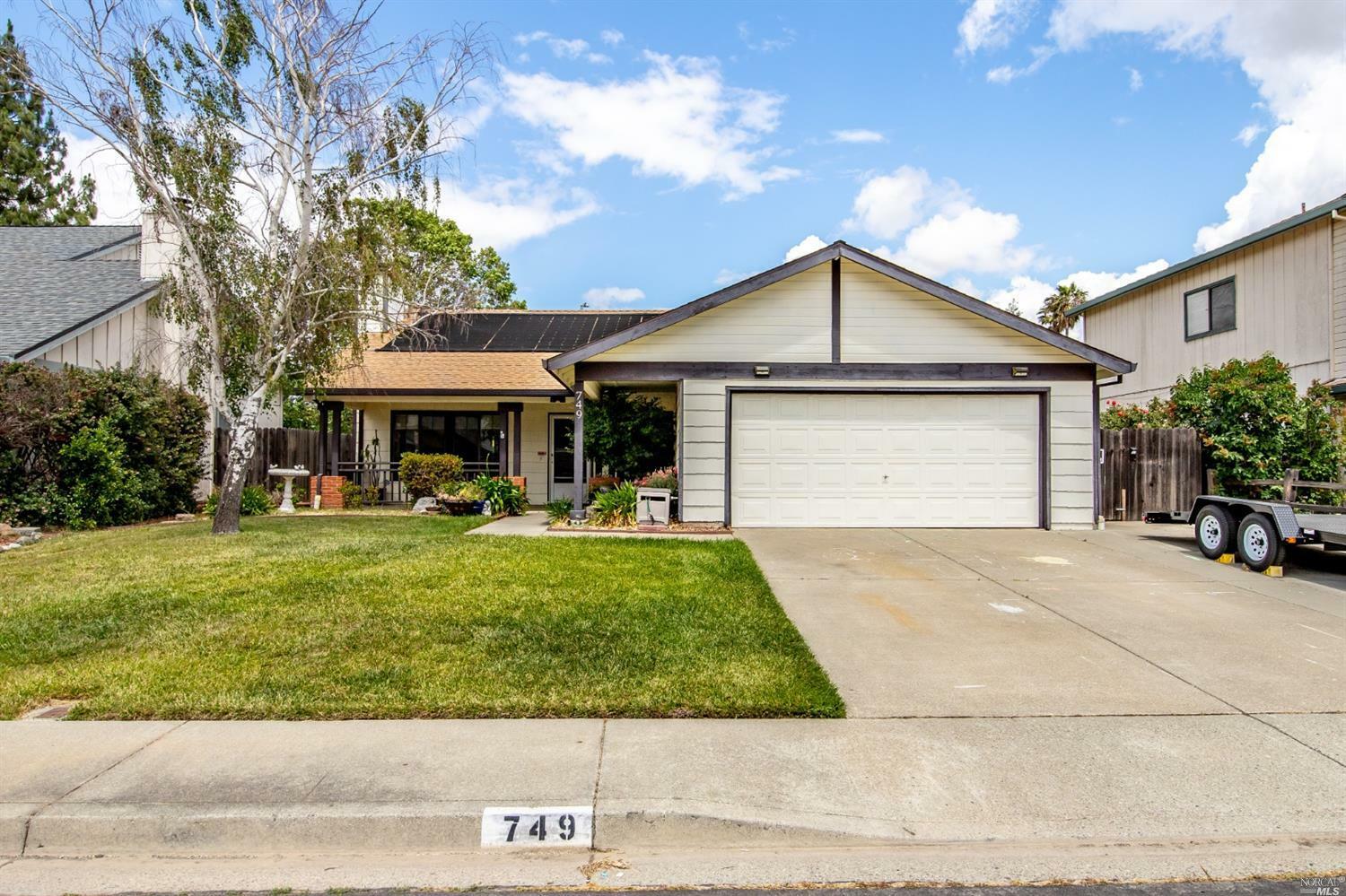 749 Saddle Horn Trail  Vacaville CA 95687 photo