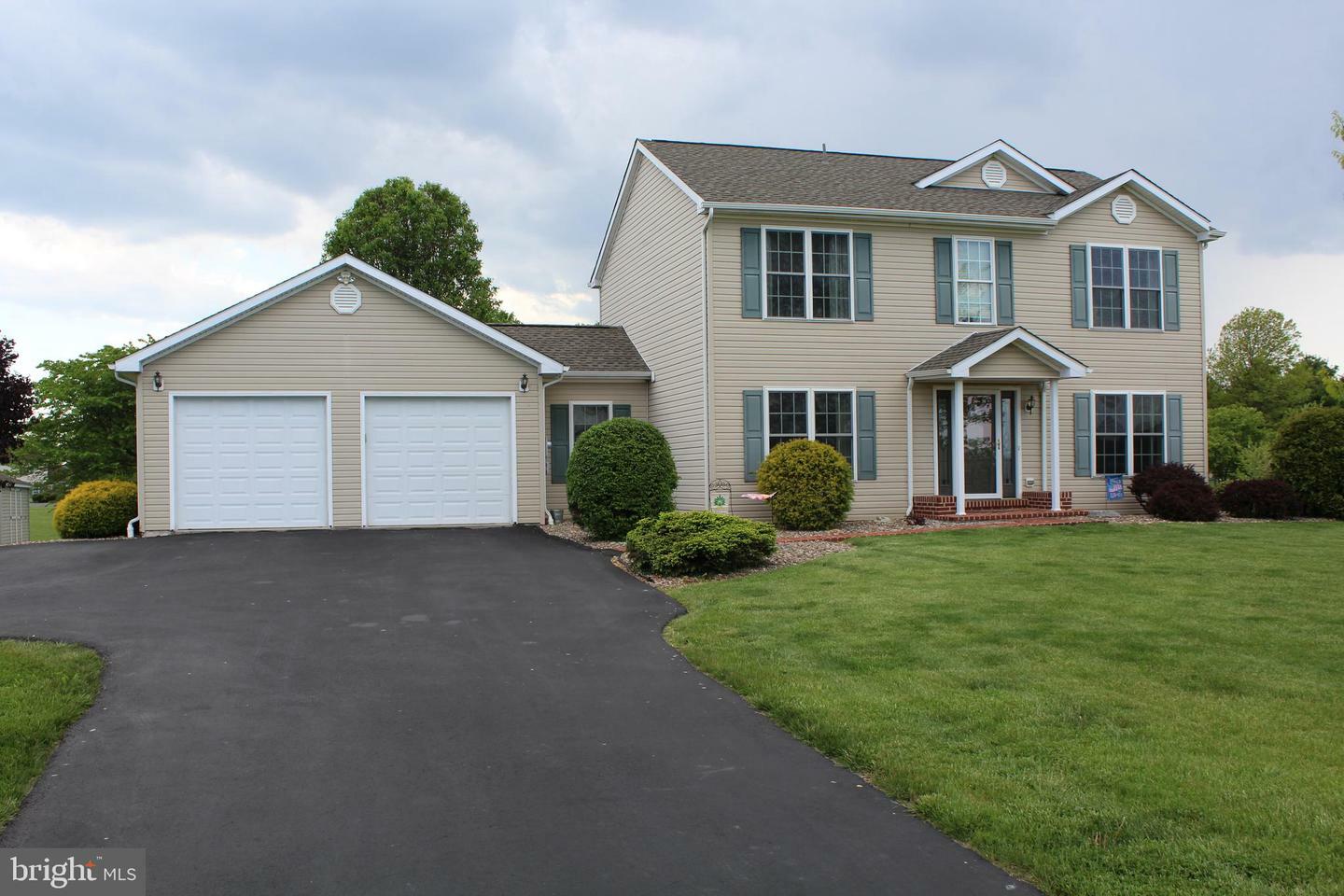 Property Photo: 22 Norma Lane PA 17087