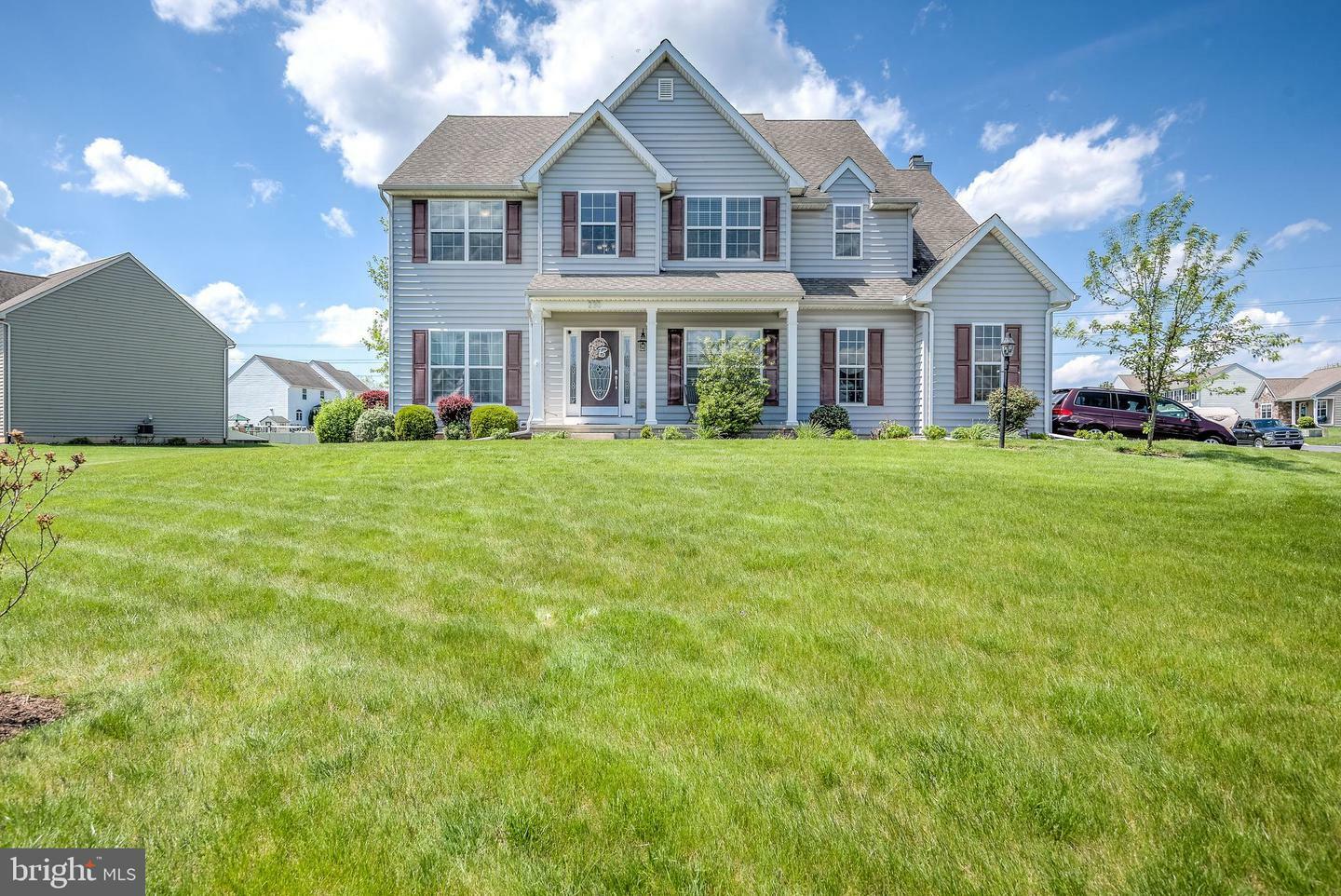 Property Photo: 230 Parliament Drive PA 17003