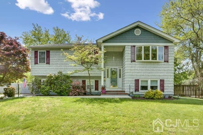Property Photo:  18 Barbara Terrace  NJ 07748 