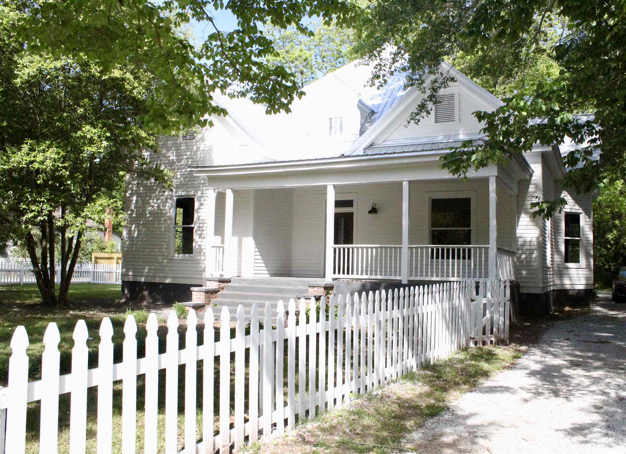 Property Photo:  403 N East Street  GA 30642 