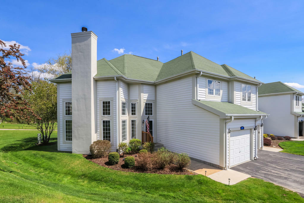 Property Photo: 1793 Woodland Cir 12-09 WI 53147