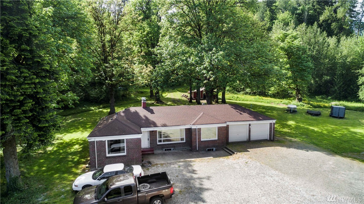 Property Photo:  16803 Renton Maple Valley Rd SE  WA 98058 