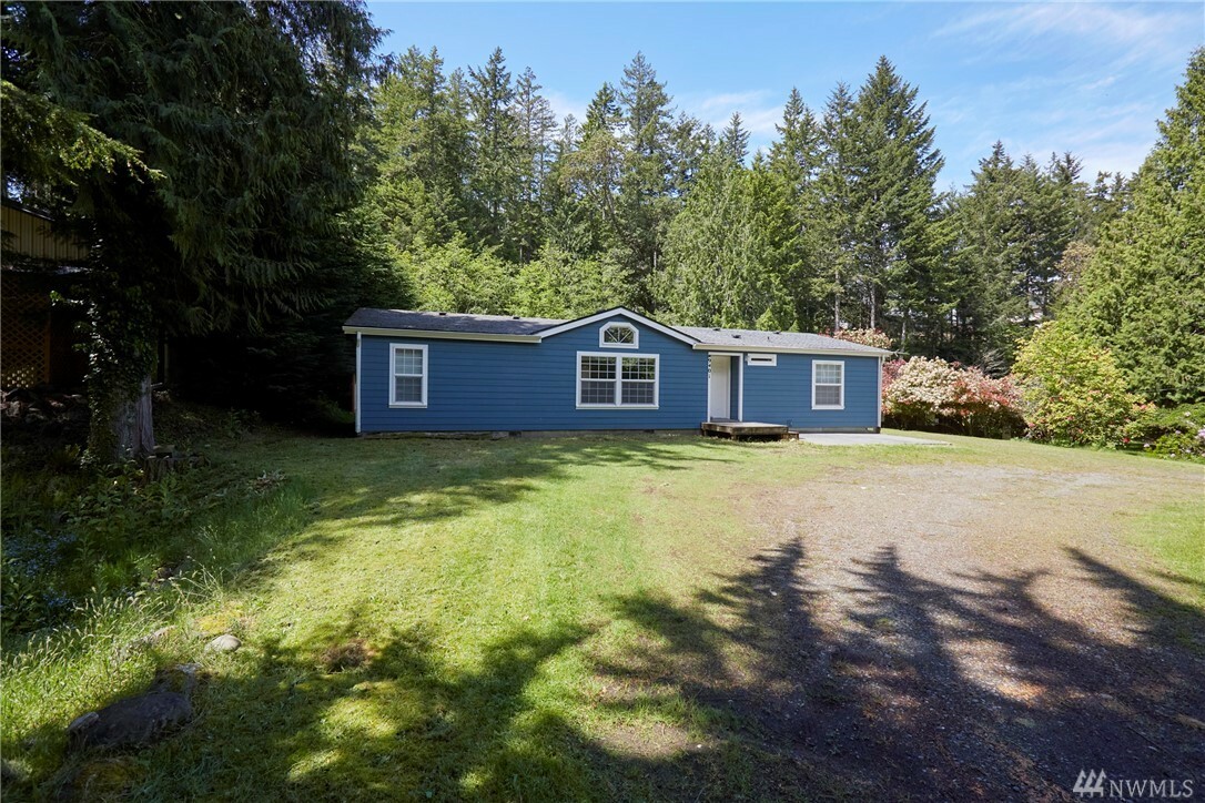 Property Photo:  9401 Priddy Vista Rd NW  WA 98380 