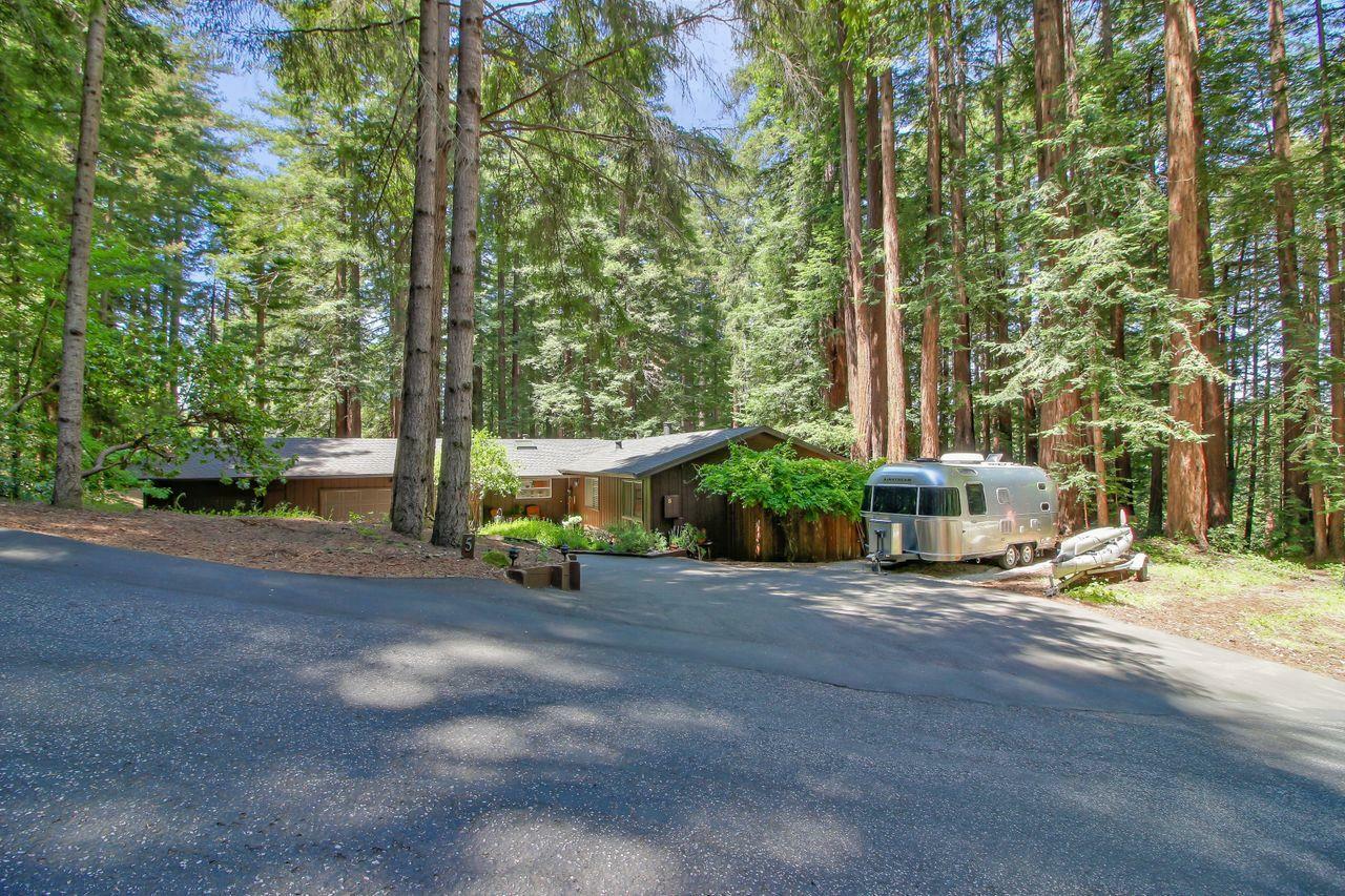 Property Photo:  5 Country Lane  CA 95066 