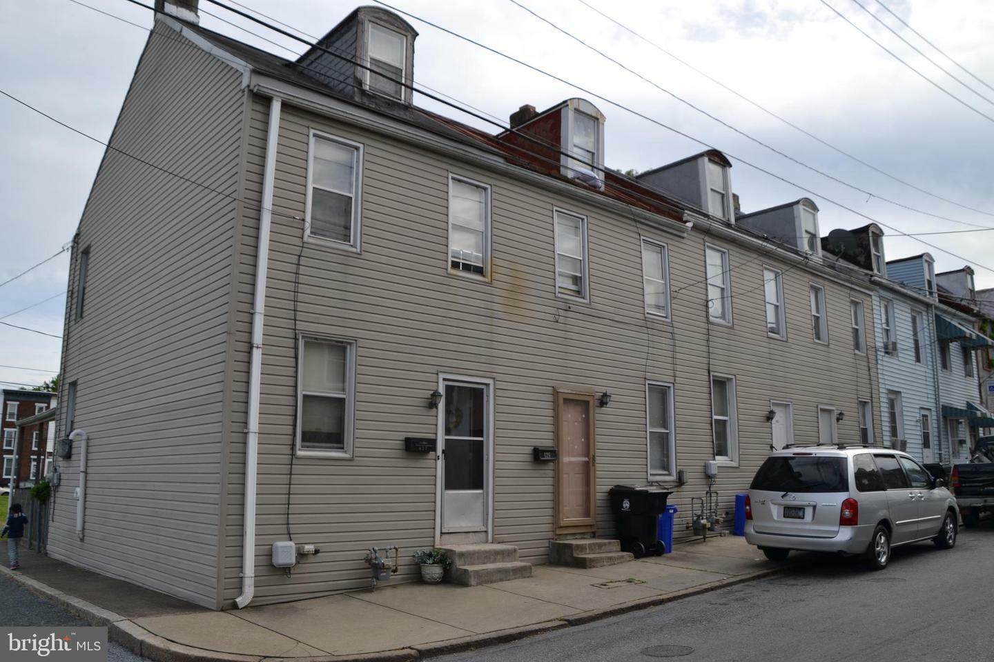 Property Photo: 627 Dauphin Street PA 17103