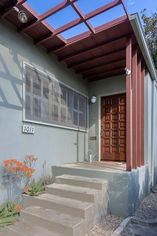 Property Photo:  1011 W Mountain Street  CA 91202 