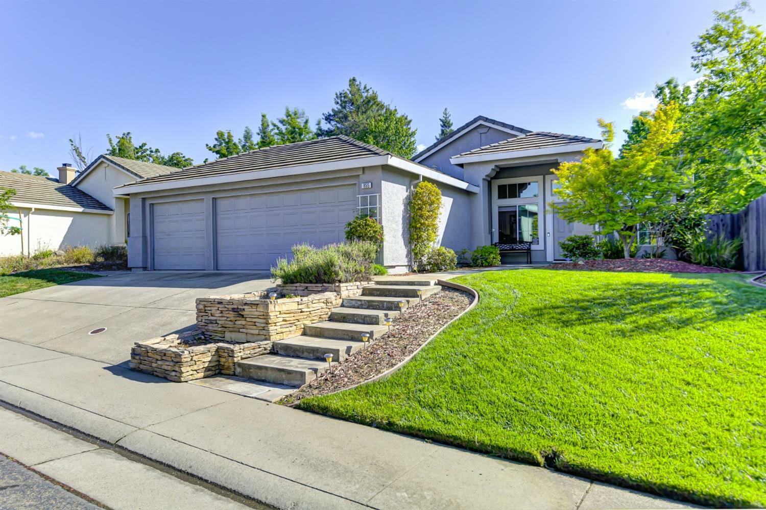 Property Photo: 855 Nichols Circle CA 95630
