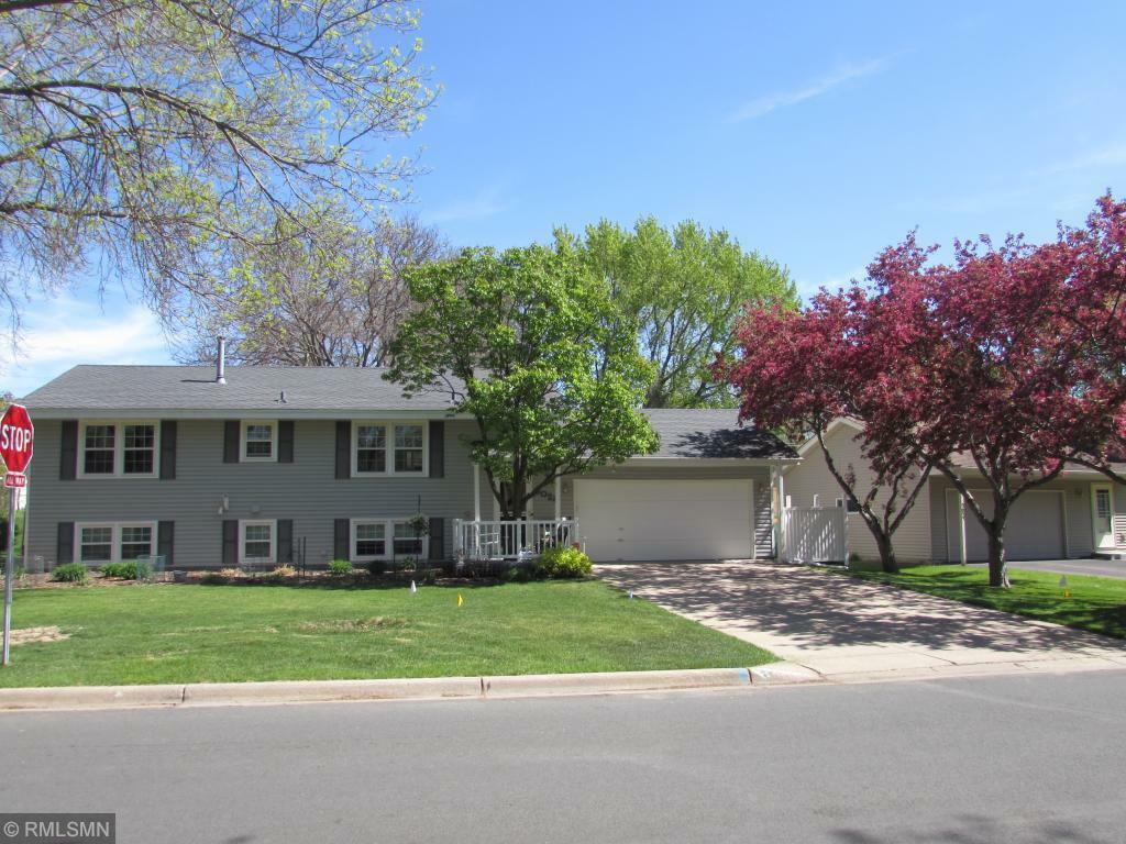 Property Photo: 3028 Flag Avenue N MN 55427