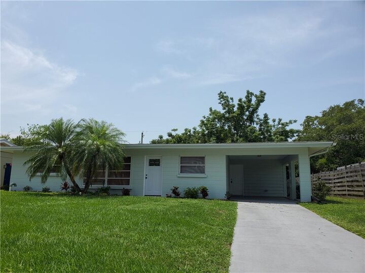 Property Photo: 2318 Grove Street FL 34239