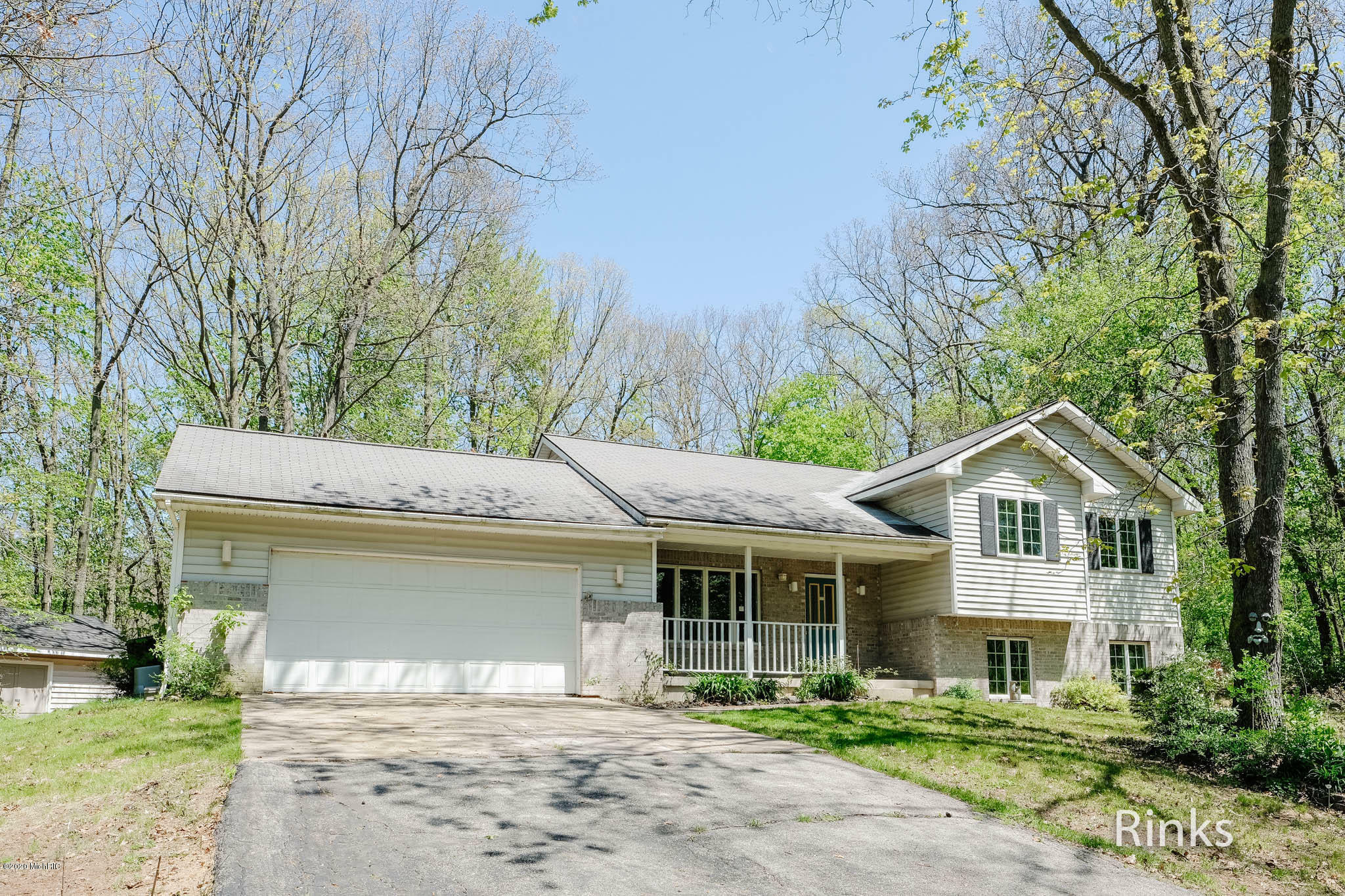 Property Photo:  8010 S Asterwood Ct  MI 49333 