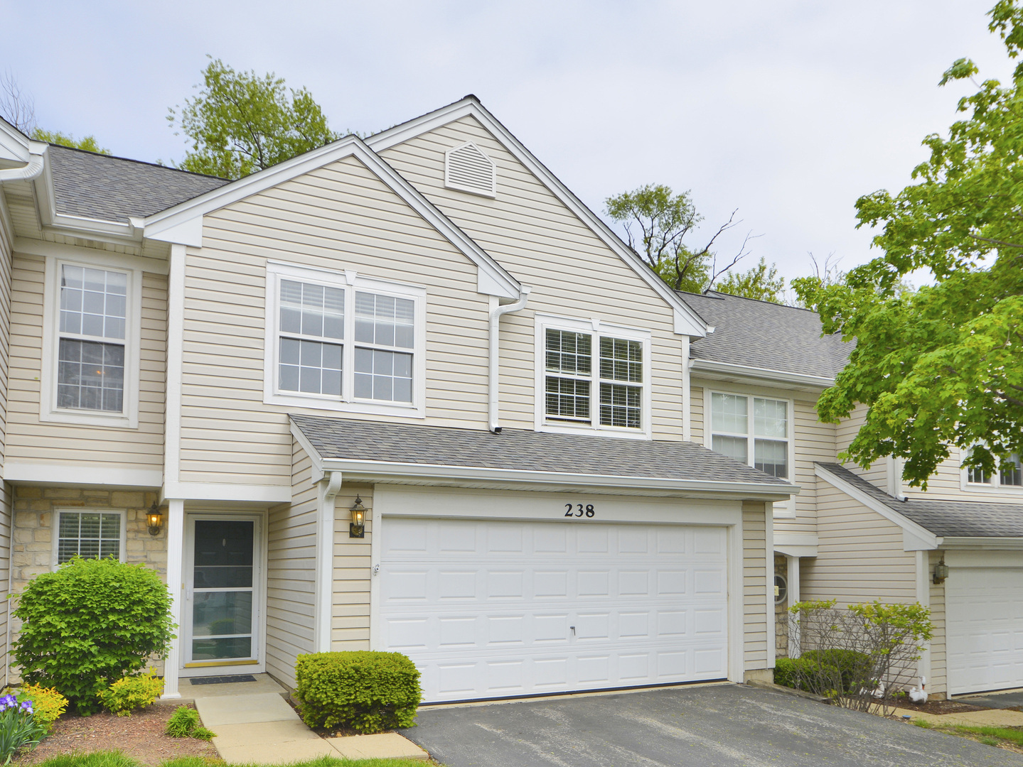 Property Photo:  238 Rainier Way  IL 60020 