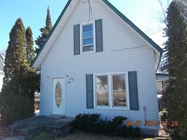Property Photo: 523 S East MI 49712