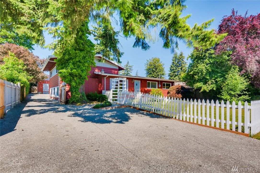 Property Photo:  17323  40th Avenue S  WA 98188 