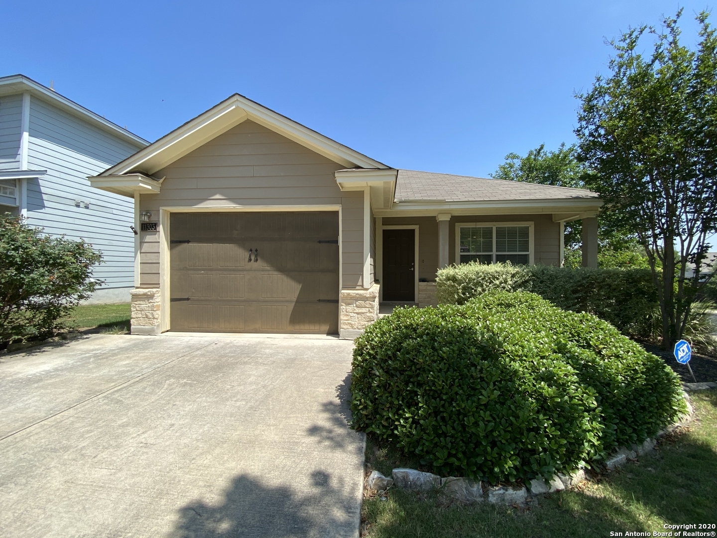 Property Photo: 11303 Camp Creek Trail TX 78245