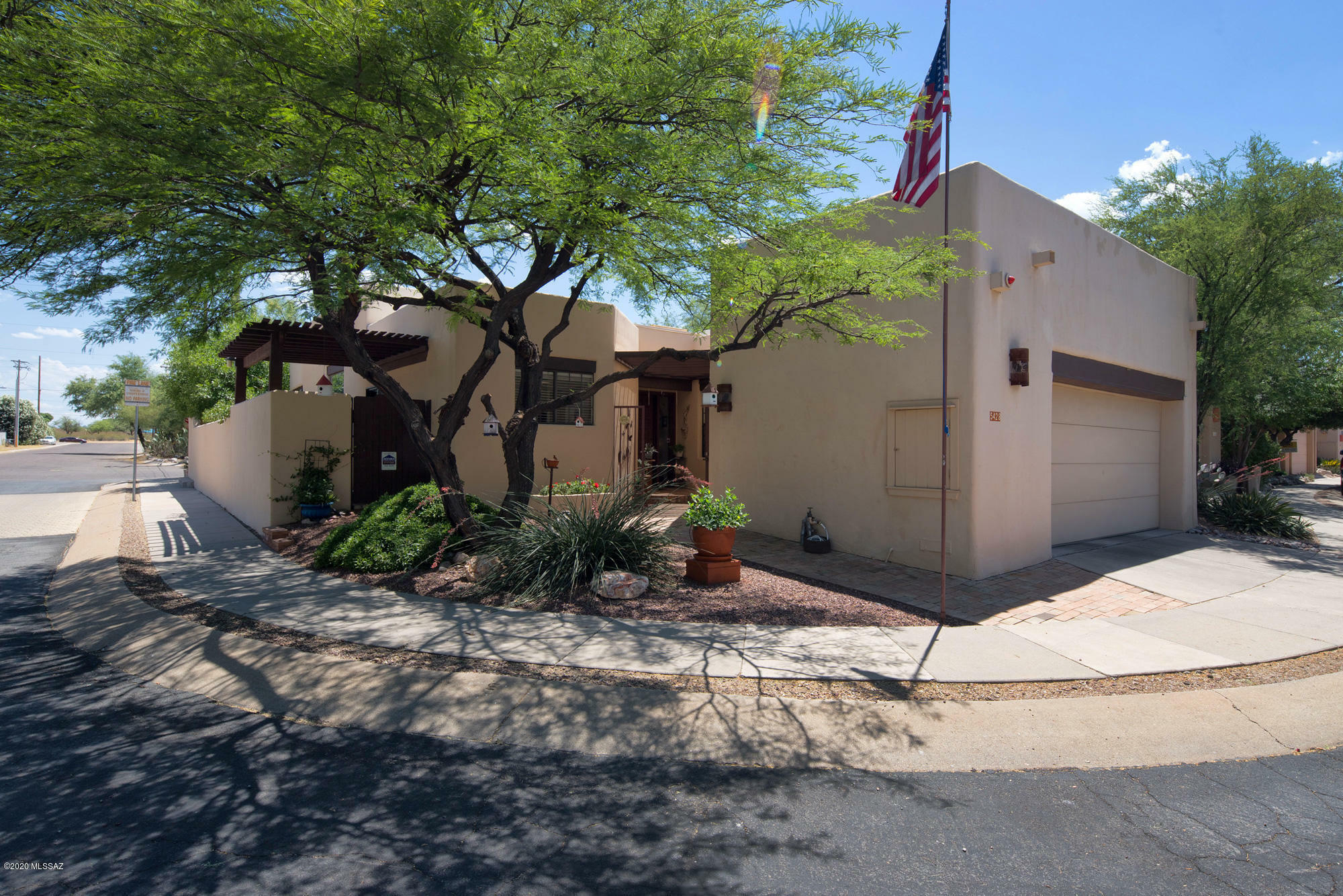 Property Photo:  5428 E Francisco Loop  AZ 85712 