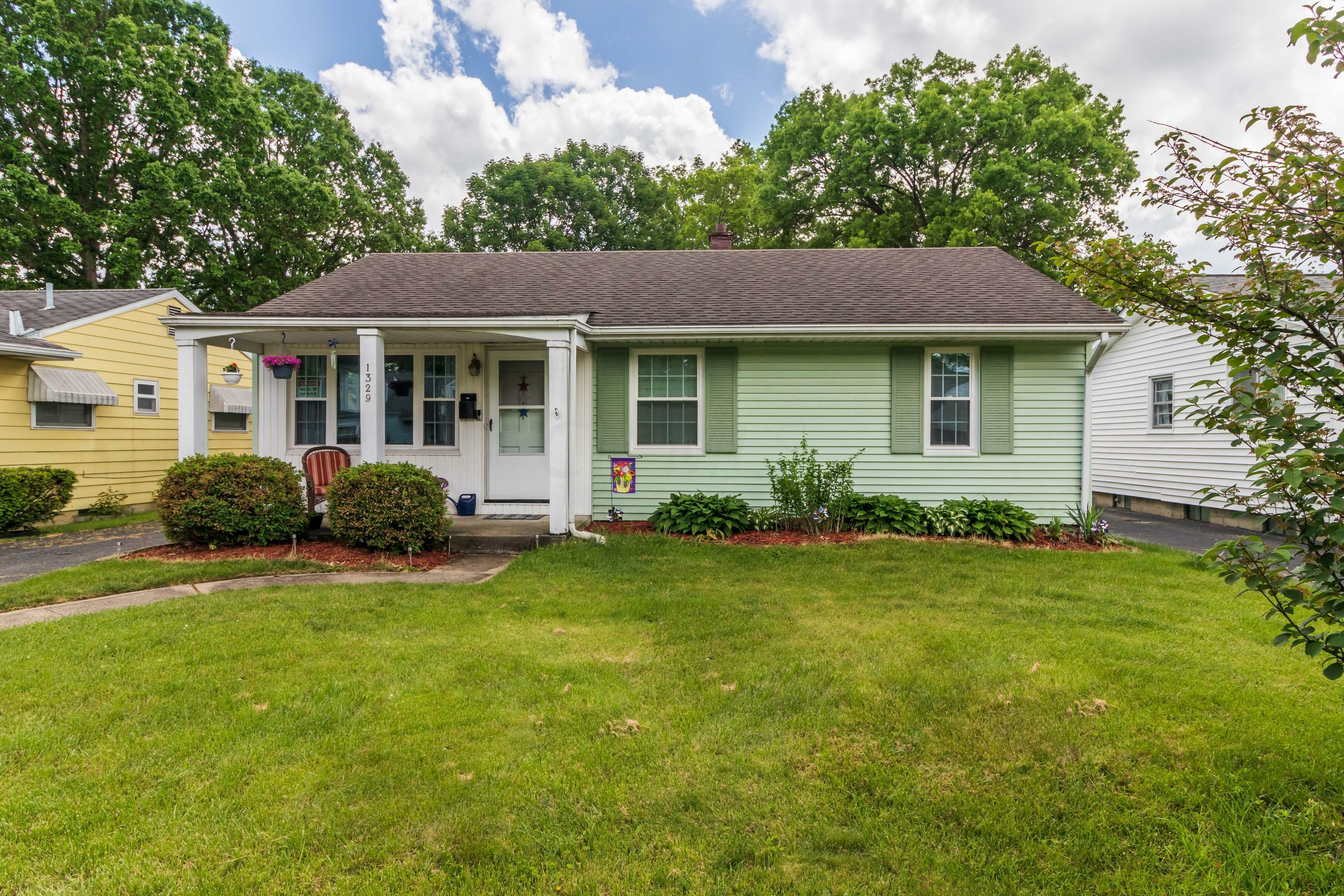Property Photo: 1329 Elmore Avenue OH 43224