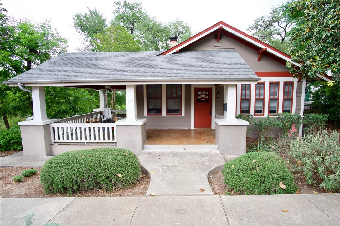 Property Photo:  809 Baylor Street  TX 78703 