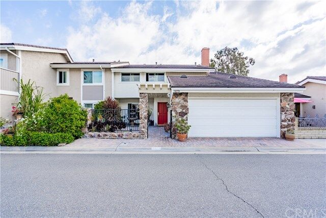 Property Photo:  5173 Piccadilly Circle  CA 92683 