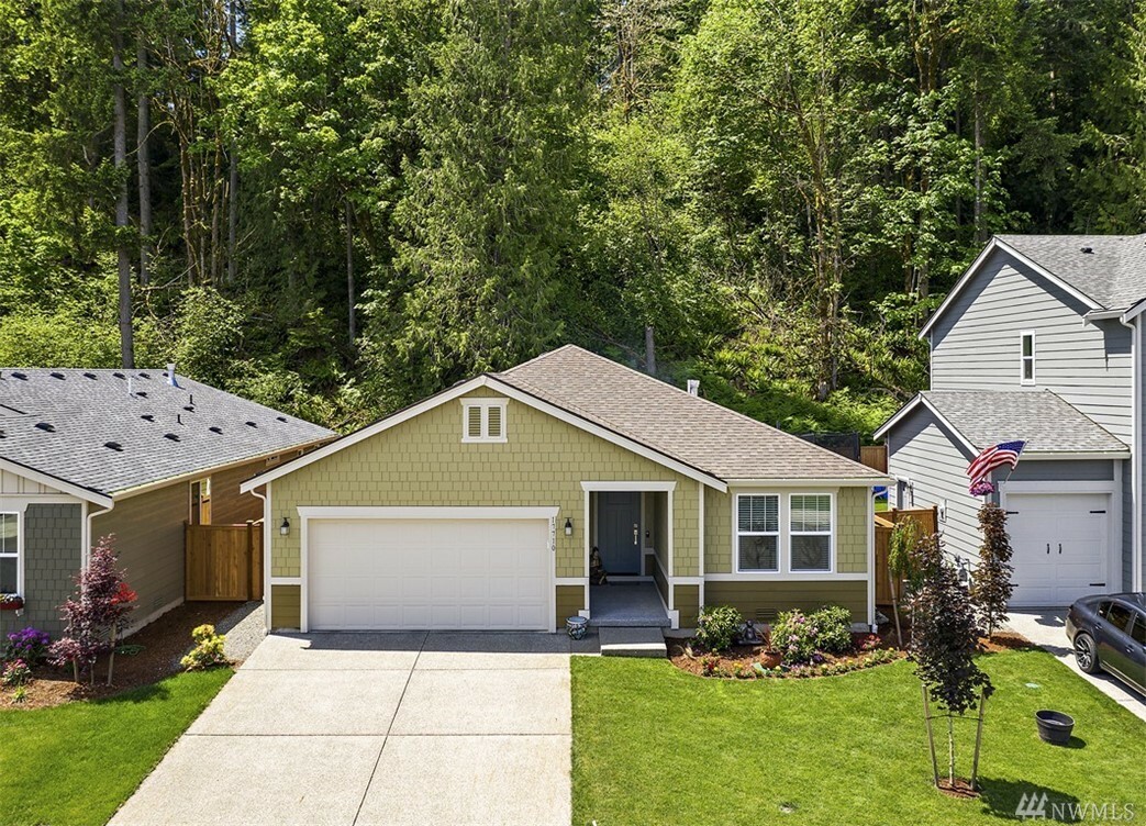 Property Photo: 17710 123rd St E WA 98391