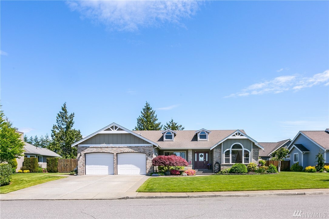 Property Photo:  1672 Eastwood Wy  WA 98264 