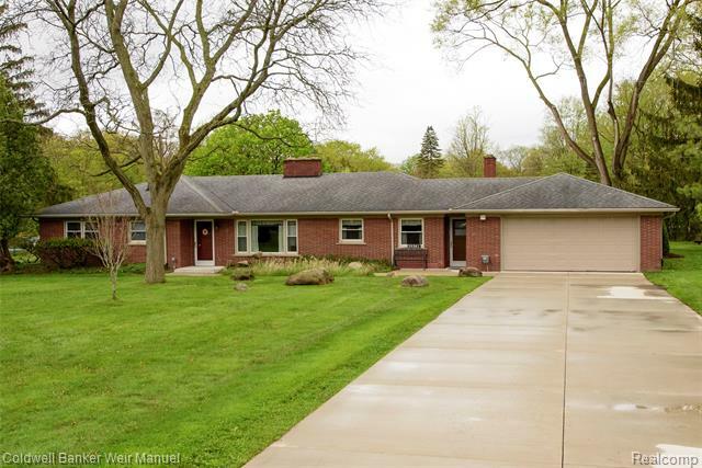 Property Photo: 25391 Brookview St MI 48336