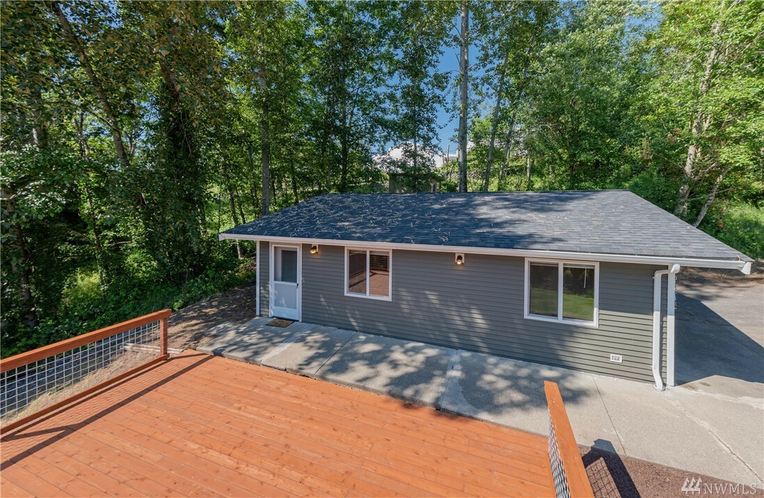 Property Photo:  9675 Harbor Ct  WA 98230 