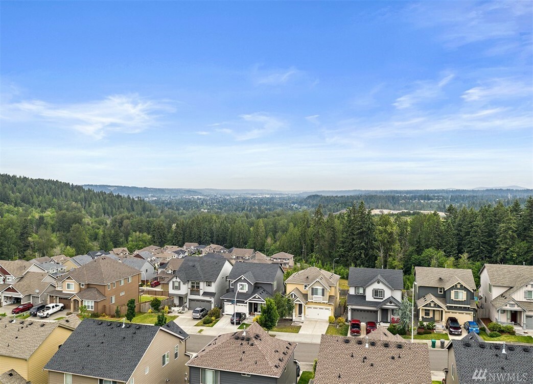 Property Photo: 2333 54th St SE WA 98092