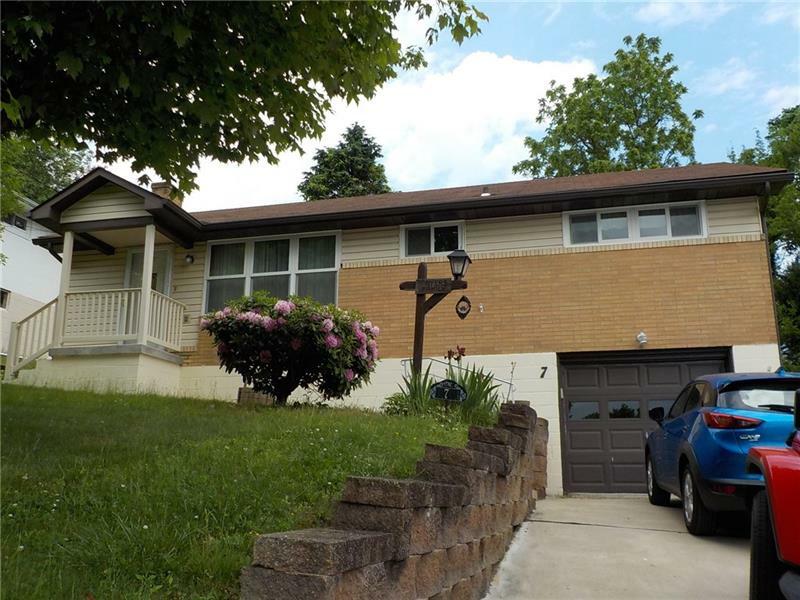 Property Photo:  7 Lynn Lee Dr  PA 15601 