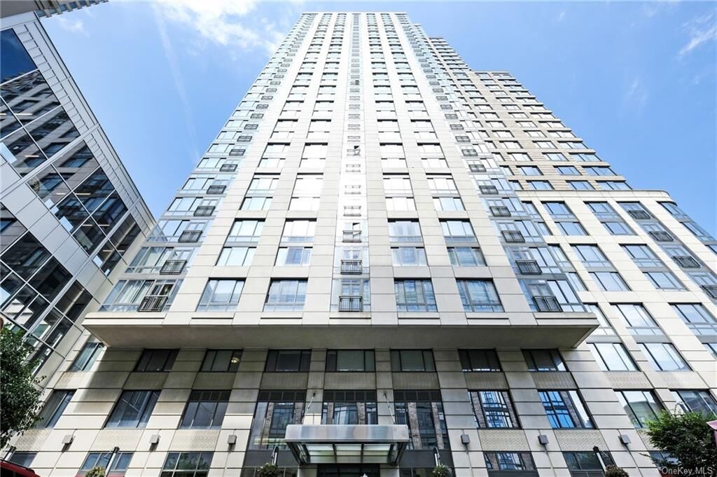 Property Photo: 10 City Place 18B NY 10601