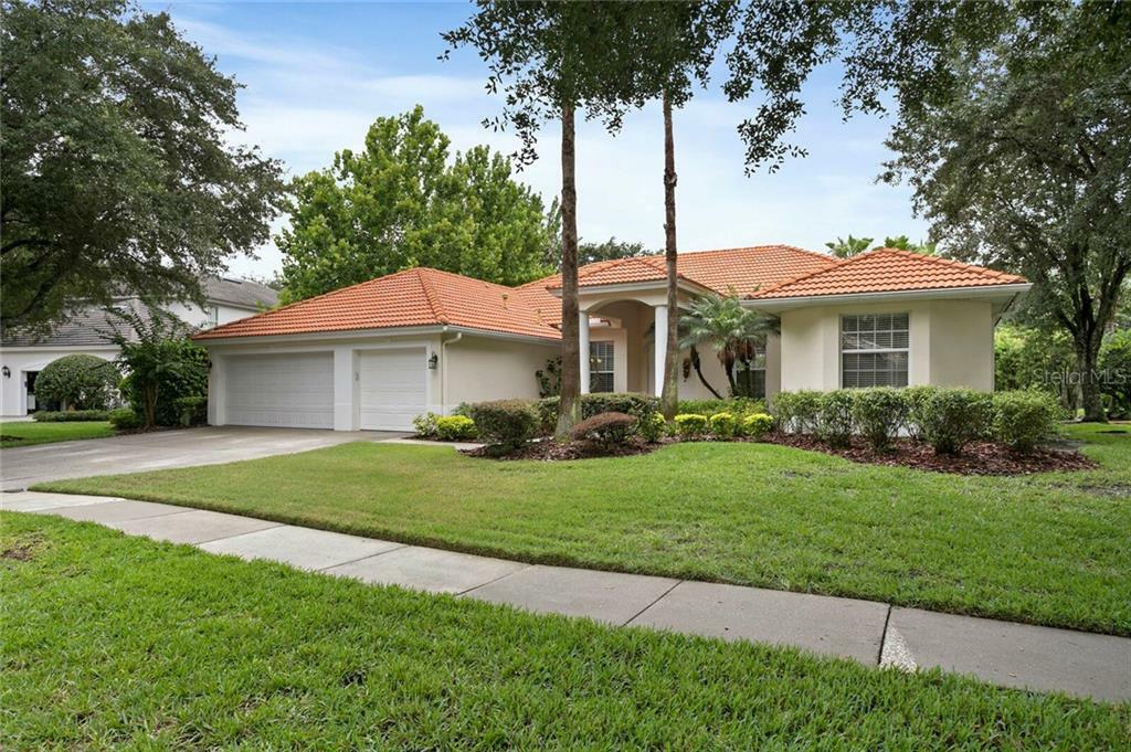 Property Photo:  10224 Garden Alcove Drive  FL 33647 