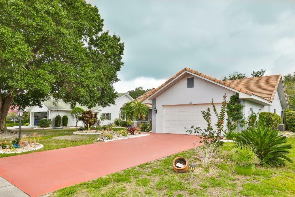 Property Photo:  1931 New Bedford Drive  FL 33573 